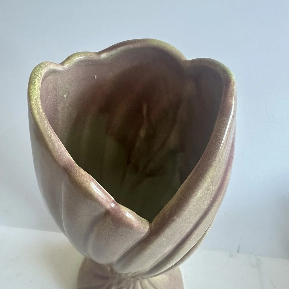 Vintage‎ West Coast Pottery Vase Beautiful Green and Pink Glaze 13.25